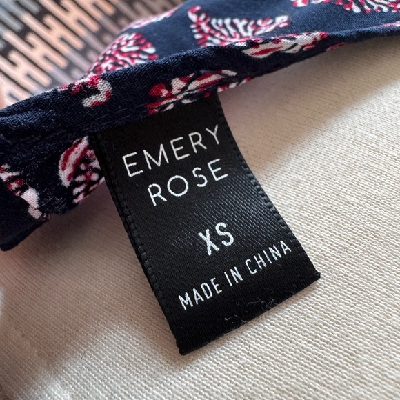 Patterned Maxi Dress (BELT not included 😔) Beautiful design, fits S-M - Picture 5 of 5